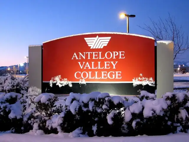 Antelope Valley Community College District campus