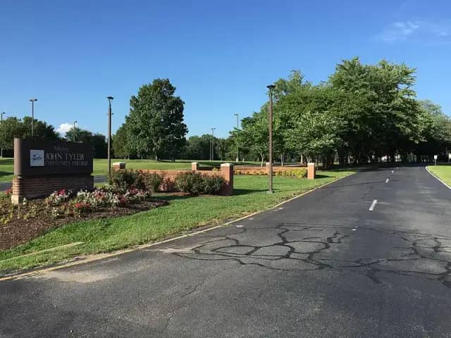 Brightpoint Community College campus