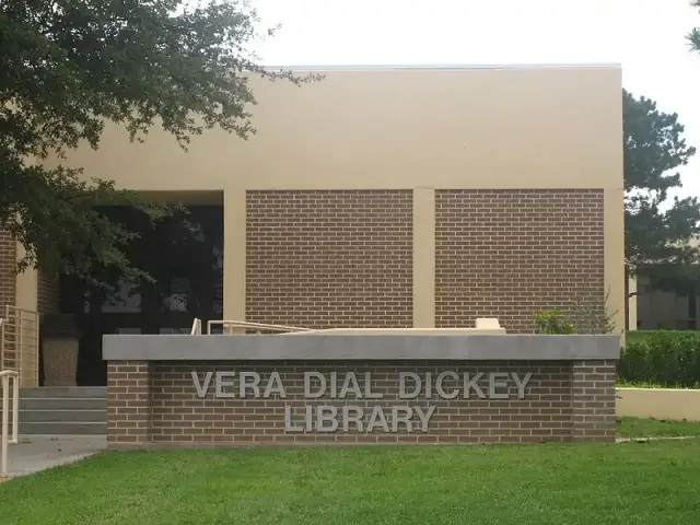 Clarendon College campus