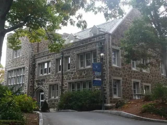 Endicott College campus