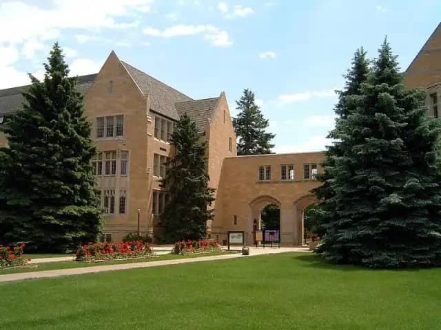 University of St Thomas campus